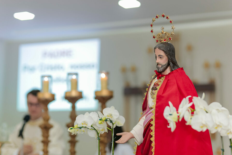 Crisma e Primeira Comunhão Crisma e Primeira Comunhão